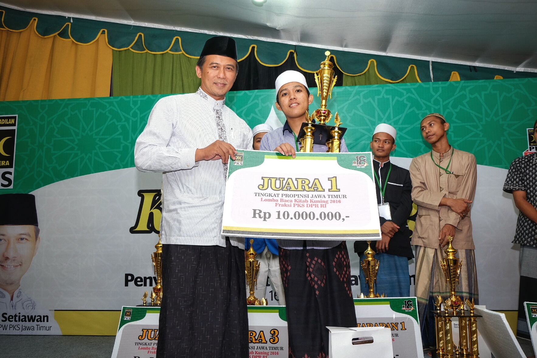 2016_0416_08370800-01