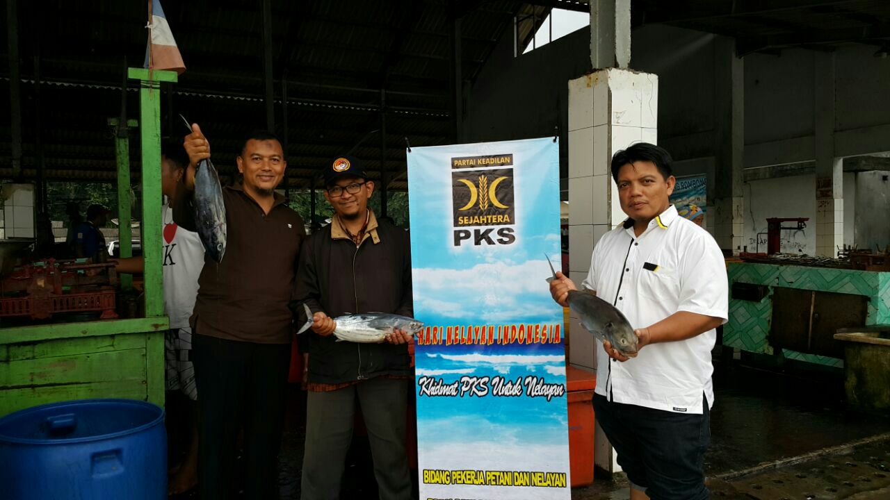 Dikunjungi PKS, Nelayan Curhat