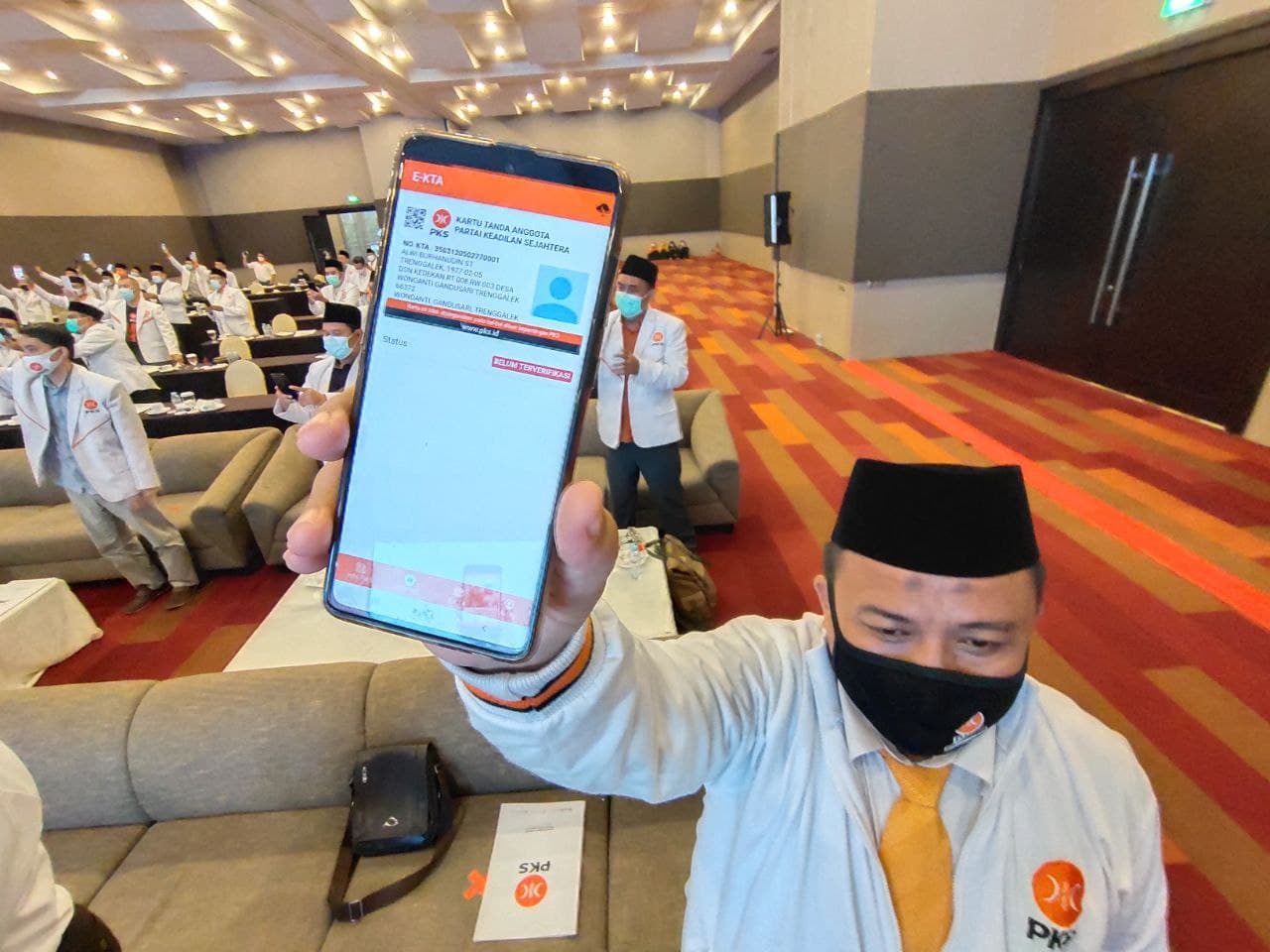 Agar Makin Dekat dengan Rakyat, PKS Jatim Launching Program Digitalisasi KTA di Rakerwil