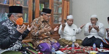 Kunjungan ke Ponpes An Najiah Sidosermo Surabaya, Kiai Abdullah Muhajir Apresiasi Lomba Baca Kitab Kuning PKS