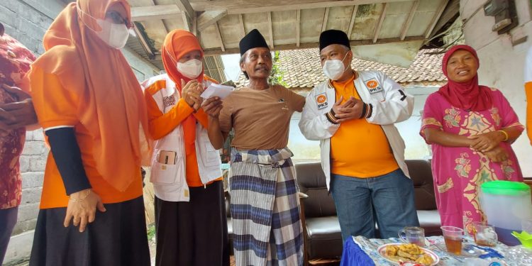 Sambangi 4 Posko Pengungsi, Ketua PKS Jatim: Ini Bentuk Empati dan Berbagi