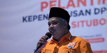 Lantik Pengurus DPC dan DPRa Se-Situbondo, Ketua PKS Jatim Sampaikan Alasan Mengapa Harus Dapat Banyak Kursi