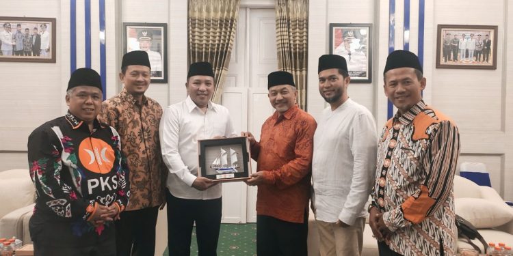 Kunjungi Bupati Sampang, Presiden PKS Dukung Dibentuknya Desa Wisata, Kuatkan Program Pemberdayaan Rakyat