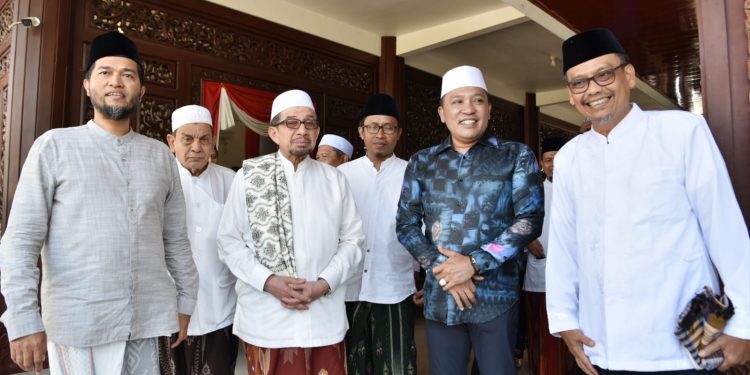 Gayeng, Dr Salim Kunjungi Bupati Sampang Slamet Junaidi Bahas Istimewanya Orang Madura