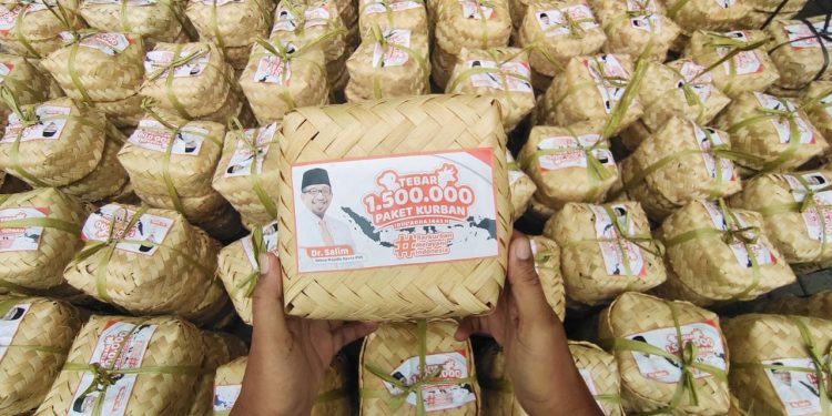 PKS Jatim Bagi 171 Ribu Paket Daging Kurban, Dr Salim: Momen Berbagi Membangun Negeri