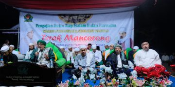 Datang di Majelis Istighotsah dan Sholawat Terak Mancorong Situbondo, Ketua PKS Jatim Ajak Generasi Muda untuk Hadir