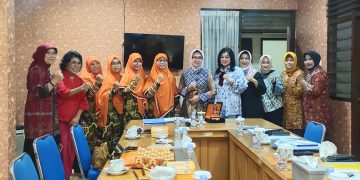 Bahas Problematika Perempuan dan Anak, BPKK PKS Jatim Kunjungi BKOW Jawa Timur