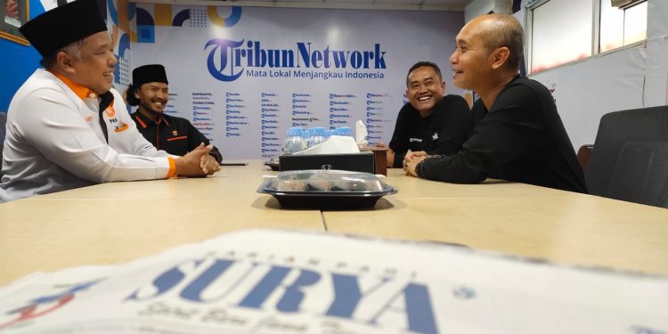 HUT ke 33 Harian Surya, Ketua PKS Jatim Sampaikan Apresiasi dan Siap Lanjutkan Kolaborasi untuk Jawa Timur