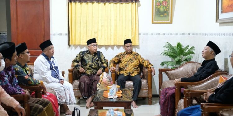 Sowan ke KH M Dawam di Ponpes Al Islah, Ketua PKS Jatim Dapat Doa dan Nasihat Ini