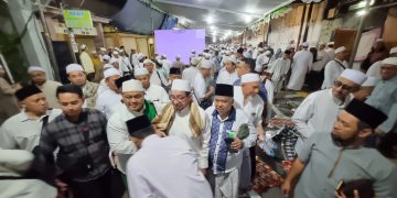 Lautan Manusia di Haul Habib Abu Bakar Assegaf, Ketua Majelis Syuro dan Presiden PKS Hadir, Kang Irwan: Momen Persatuan Umat