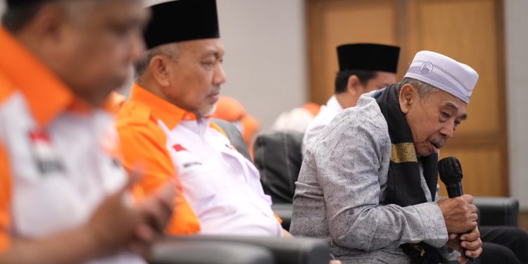 Cucu Pendiri NU Tutup Konsolidasi Pemenangan PKS Bersama Presiden PKS di Mojokerto dengan Doa