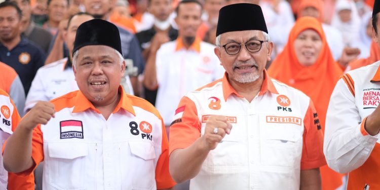 Kunjungi Jawa Timur, Presiden PKS Sebut Jatim Makin Solid Menangkan PKS dan AMIN