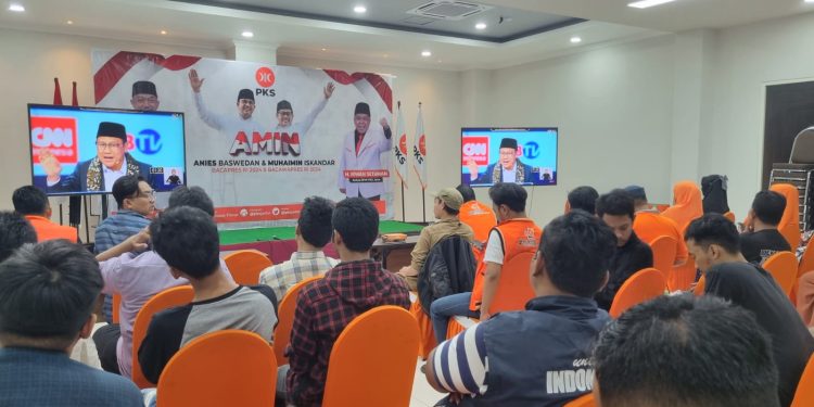 Nobar Debat Cawapres, Bareng Puluhan Gen Z PKS Muda Gelar di Aula, Ketua PKS Jatim Hadir di Kantor Nasdem
