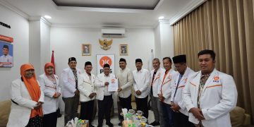PKS Jatim Serahkan SK DPP untuk Calon Bupati Ngawi