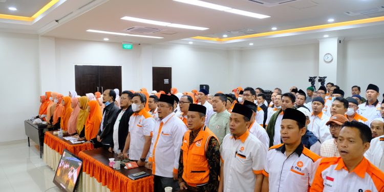 Ratusan Anggota Madya dan Dewasa PKS Jatim Dilatik, Ikrar Setia kepada Pancasila dan UUD Negara Republik Indonesia Tahun 1945.