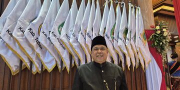 Hadiri Peringatan Hari Jadi ke-79 Provinsi Jawa Timur, Ketua PKS Jatim Apresiasi Pertumbuhan Ekonomi dan Penurunan Angka Kemiskinan Ekstrem di Jawa Timur
