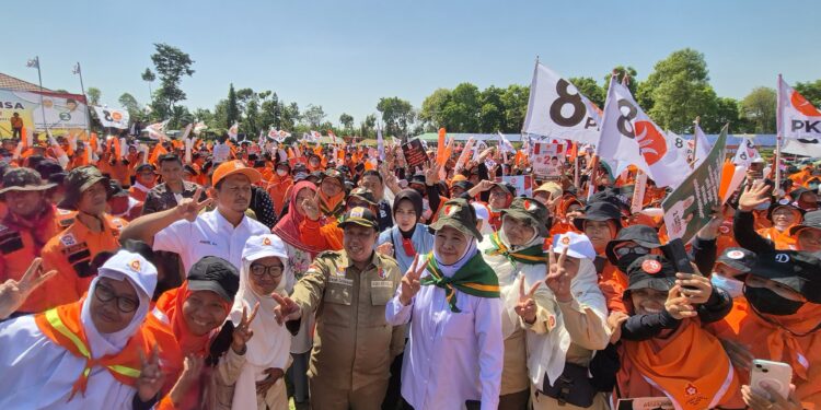 Konsolidasikan 2500 Kader Perempuan Pelopor, Ketua PKS Jatim Launching Gerakan Jurkam Emak-emak untuk Khofifah