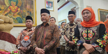 Silaturahmi dengan Gubernur Jatim, Presiden PKS Ahmad Syaikhu Apresiasi Penurunan Kemiskinan Ekstrem