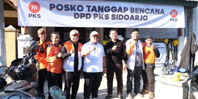 Relawan PKS Turun Langsung Evakuasi Korban Runtuhan Ponpes Al Khoziny, Sekjen PKS Beri Apresiasi