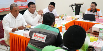 Ojol Curhat di Kantor PKS Surabaya: Potongan Besar, Perlindungan Tipis, Harapan Masih Ada