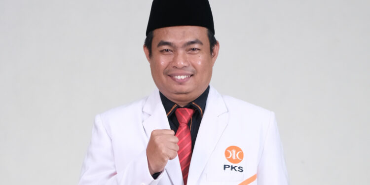 Satu Komando Kemanusiaan: Di Bawah Nahkoda Al Muzzammil Yusuf, PKS Hadirkan Wajah Pelayan Rakyat di Tengah Kepungan Bencana Nasional