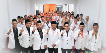 Gelar Rakerda Sederhana, PKS Gresik Alihkan Anggaran untuk Bantu Korban Banjir Sumatera