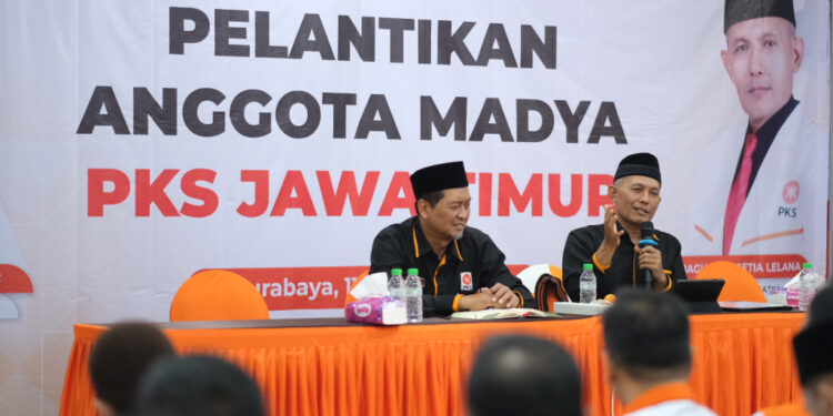 Bagus Prasetia Lelana: Politik Bukan Jalan Ambisi, Ratusan Kader PKS Jatim Resmi Dilantik