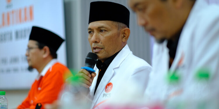 Lagi, Ratusan Anggota Dilantik, Ketua PKS Jatim: Bukan Penonton, Kader Siap Diterjunkan ke Masyarakat