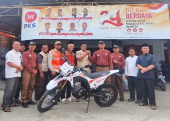 Dari Patungan Kader, Relawan PKS Jatim Serahkan Motor Trail untuk Operasional Kebencanaan di Aceh