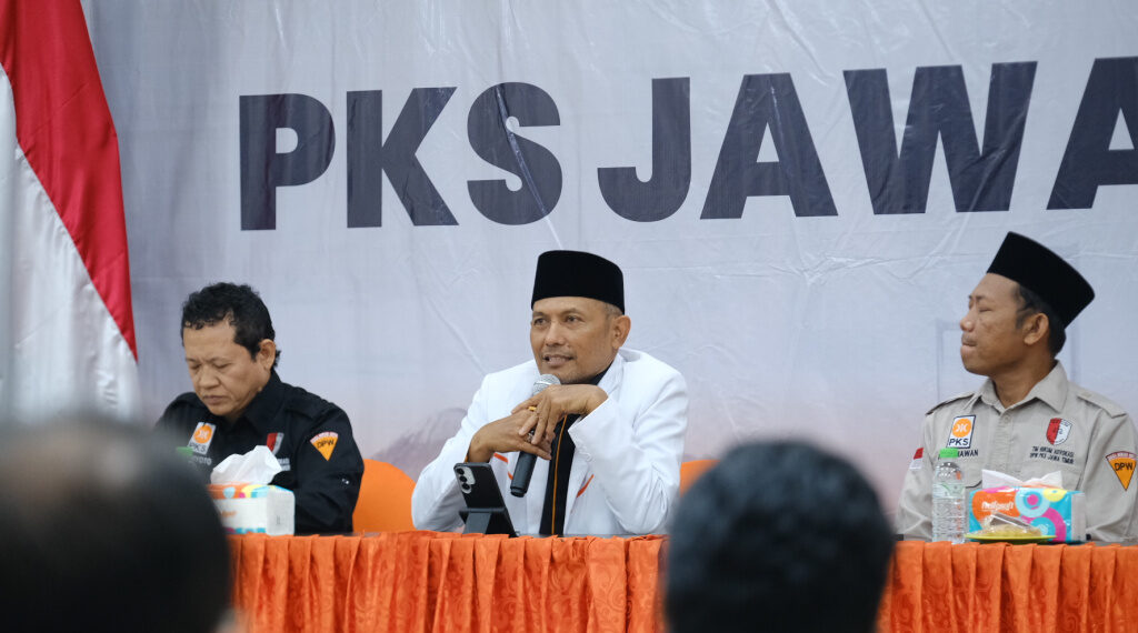 PKS Jatim Beasiswai Kader Jadi Advokat, Siap Beri Bantuan Hukum Gratis