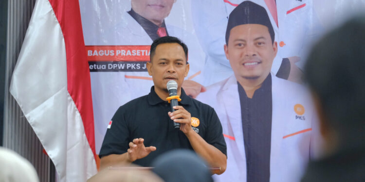 Pelatihan AI Sesi Pamungkas, PKS Jatim Bekali Ratusan Gen Z Hadapi Era Digital