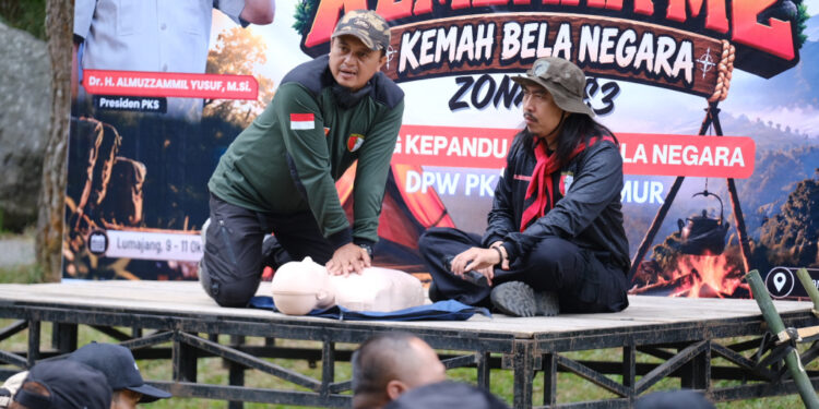 Tak Hanya Tempa Mental, Kembara PKS Jatim Ajarkan Keterampilan Menyelamatkan Nyawa
