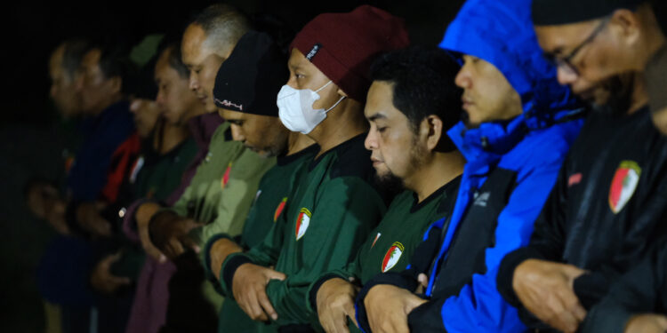 Sujud Panjang di Malam Kembara, Bekal Spiritual Kader PKS Jatim Layani Rakyat